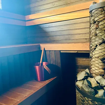 Σπίτι διακοπών Cozy Family House With Sauna & Garden *